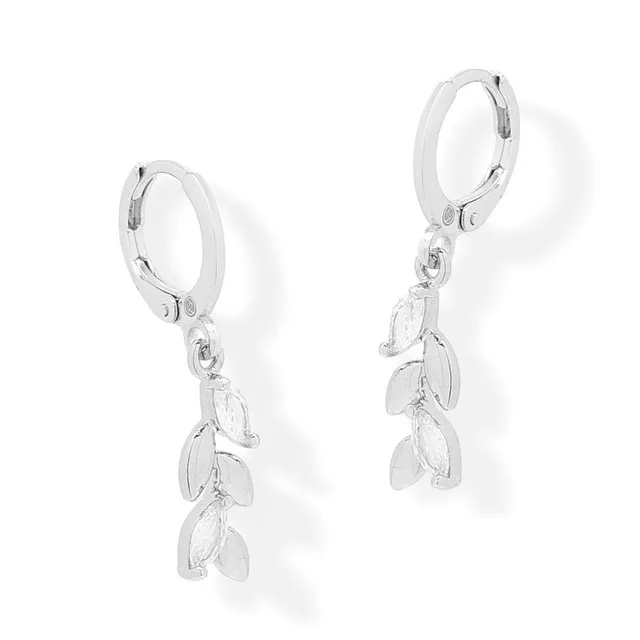 Aretes Cortos Laurel Zirconia en Platino Laminado